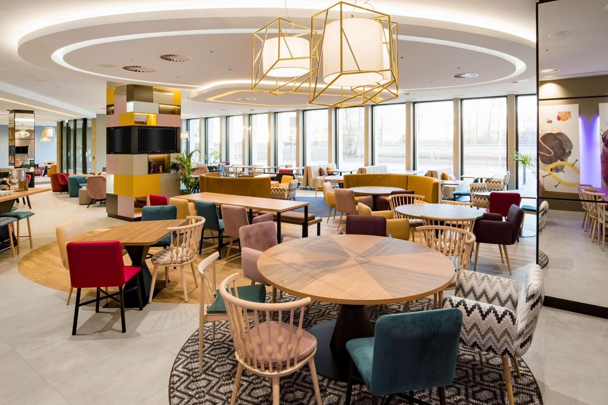 Hampton By Hilton Riga Airport Otel Mārupe Dış mekan fotoğraf