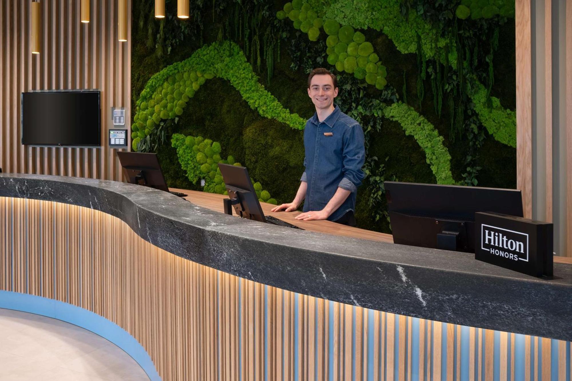 Hampton By Hilton Riga Airport Otel Mārupe Dış mekan fotoğraf